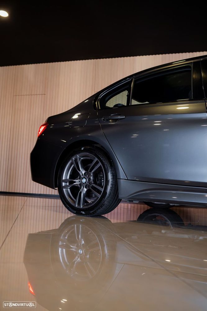 BMW 318 d Pack M - 10