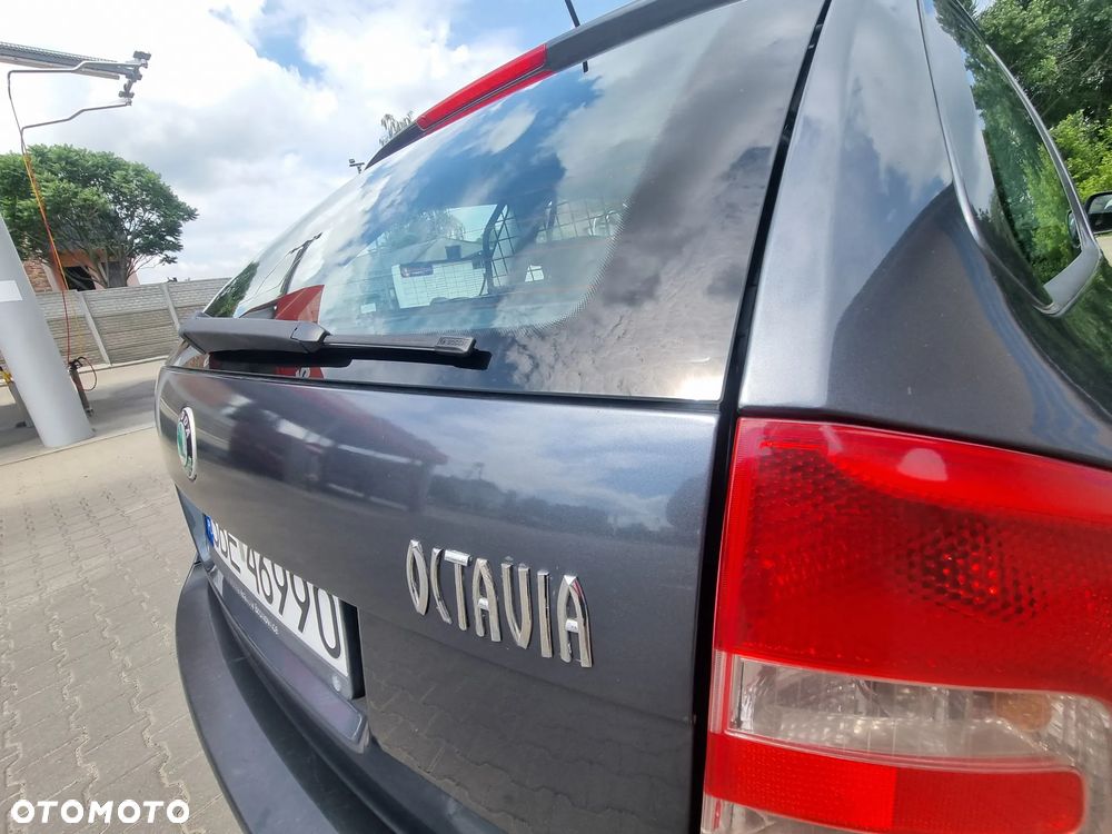 Skoda Octavia 1.6 Ambiente EU5 - 5