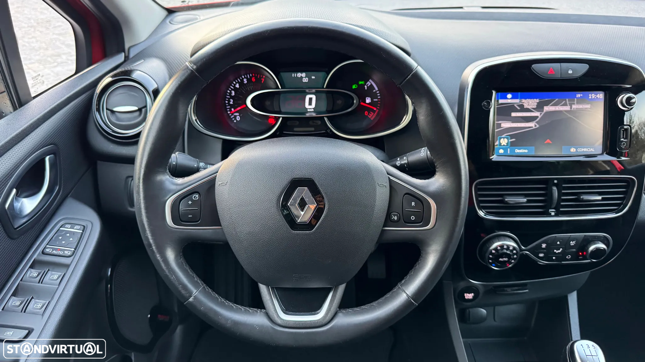 Renault Clio (Energy) TCe 90 Start & Stop INTENS - 19