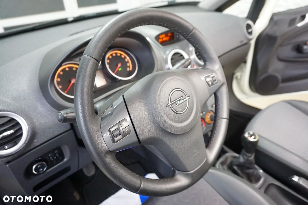 Opel Corsa 1.2 16V Enjoy - 20