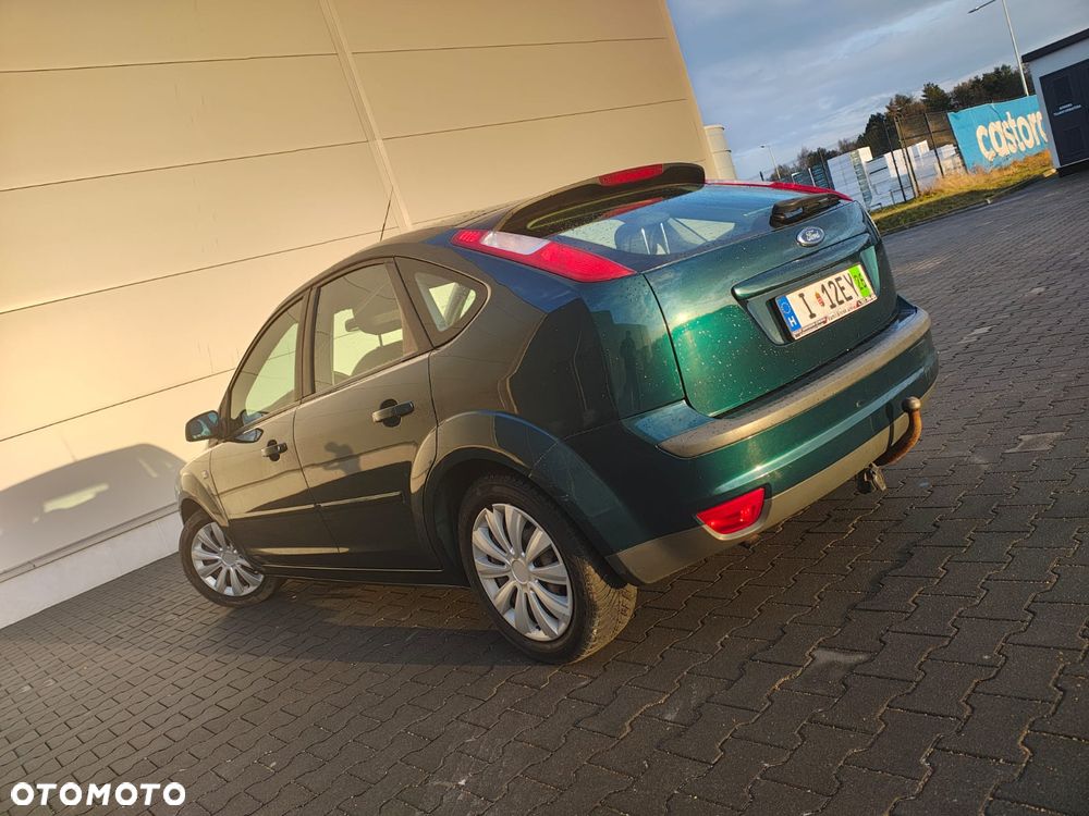 Ford Focus 1.6 16V Style - 22