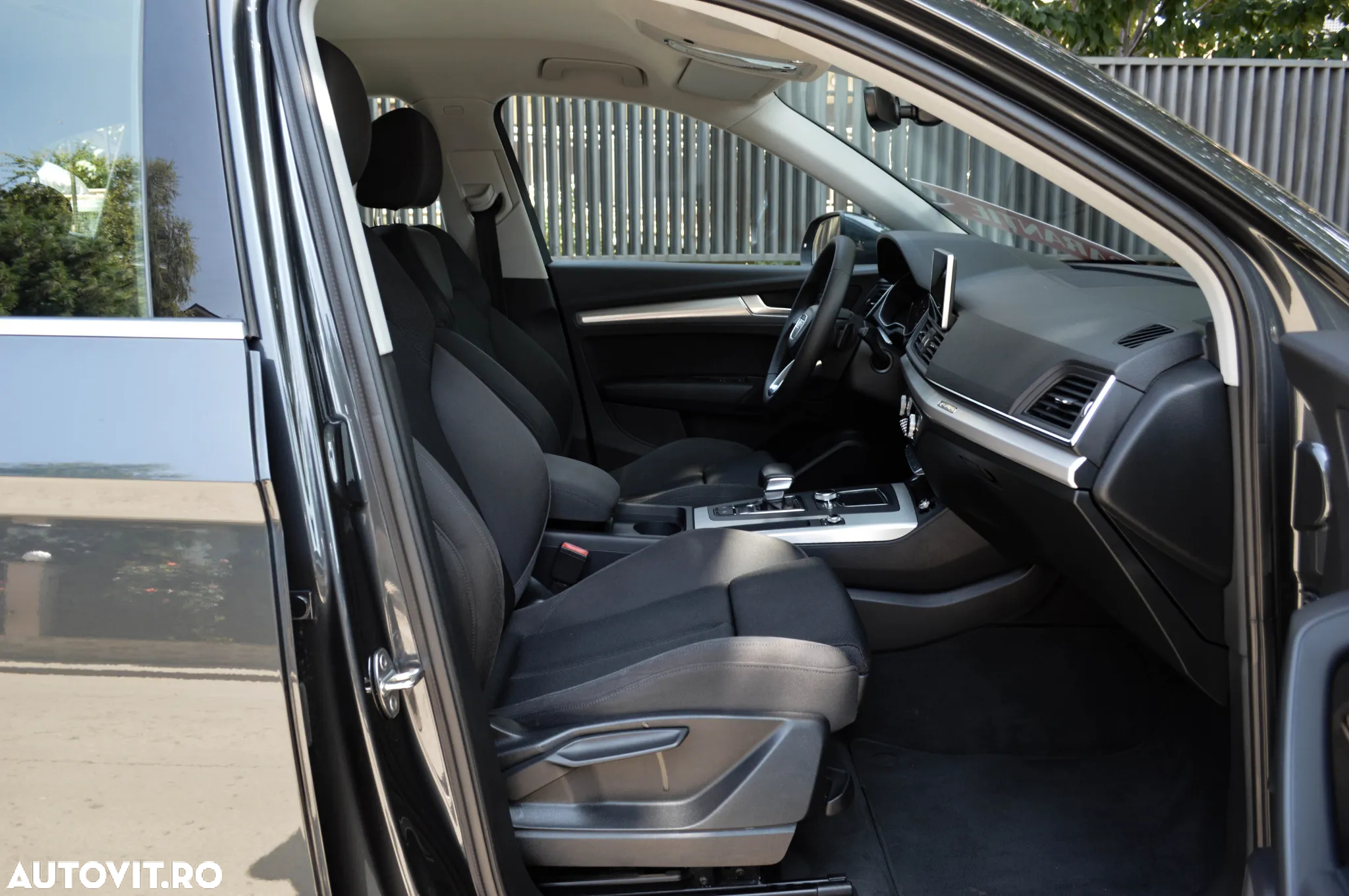 Audi Q5 2.0 40 TDI quattro S tronic Sport - 33