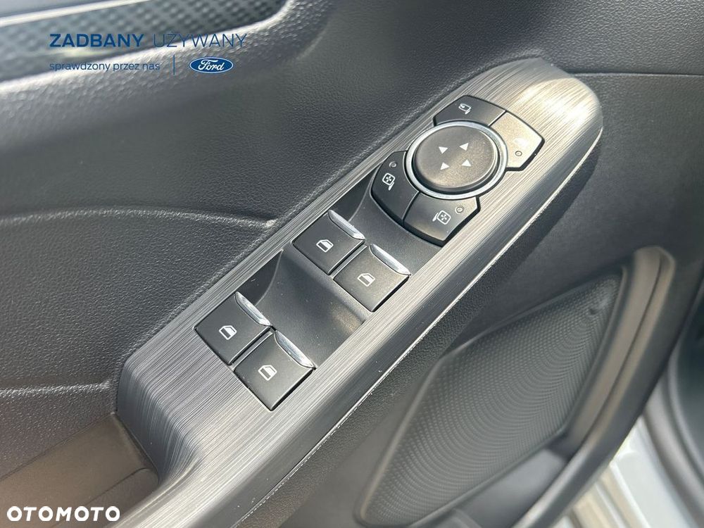 Ford Kuga - 12