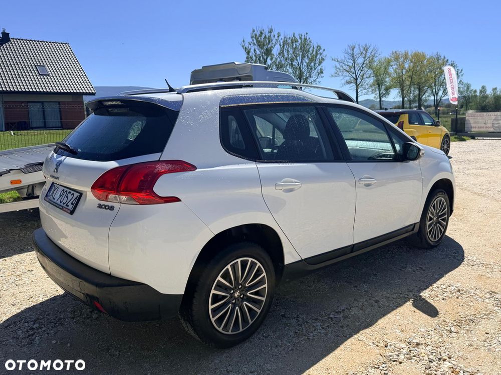 Peugeot 2008 1.2 VTi Allure - 2