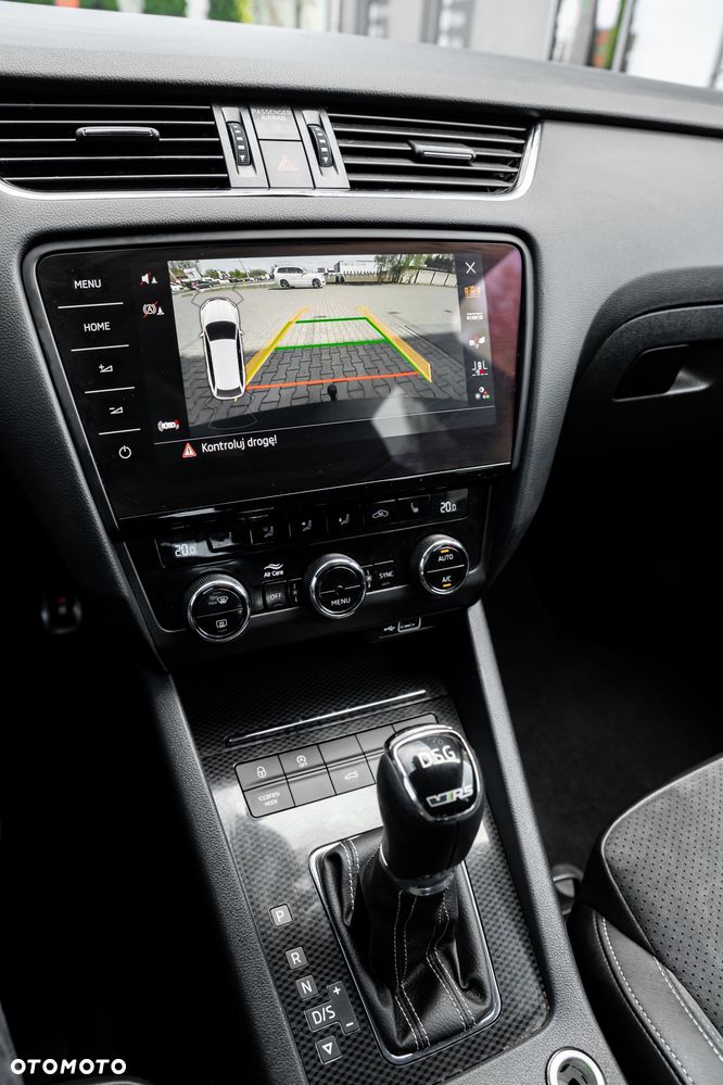 Skoda Octavia 2.0 TDI 4x4 DSG RS - 37