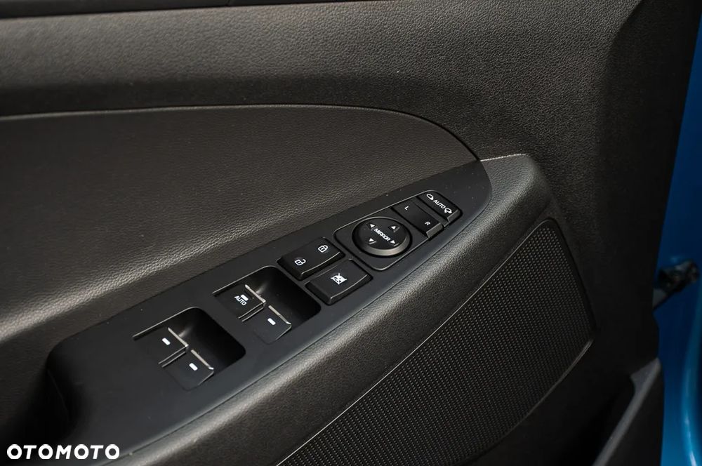 Hyundai Tucson ver-2-0-crdi-premium-4wd - 35