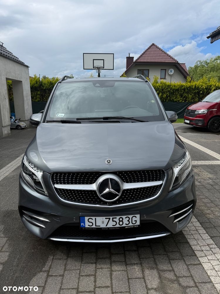 Mercedes-Benz Klasa V - 2
