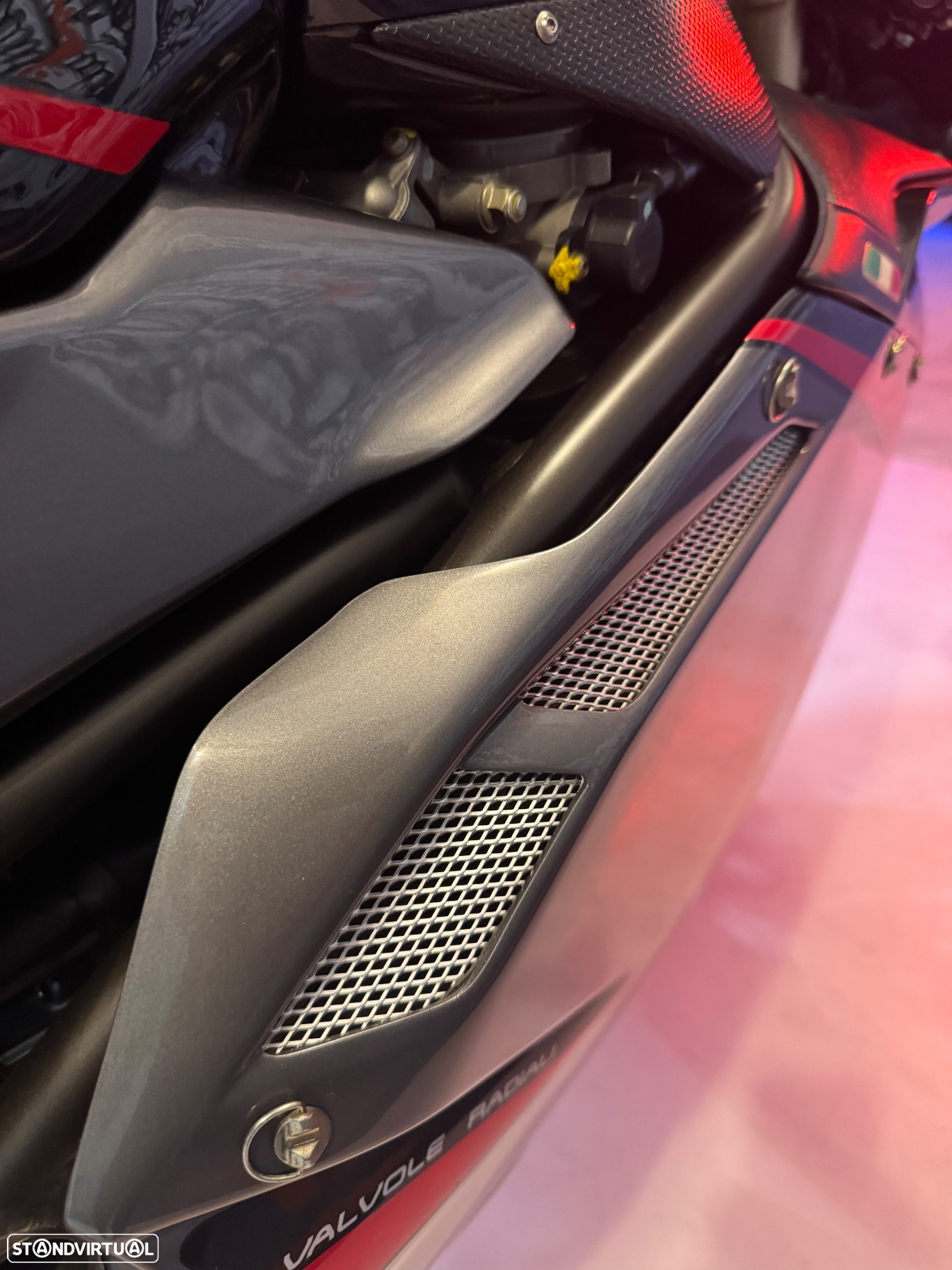 MV Agusta F4 F4 1000 RR - 33