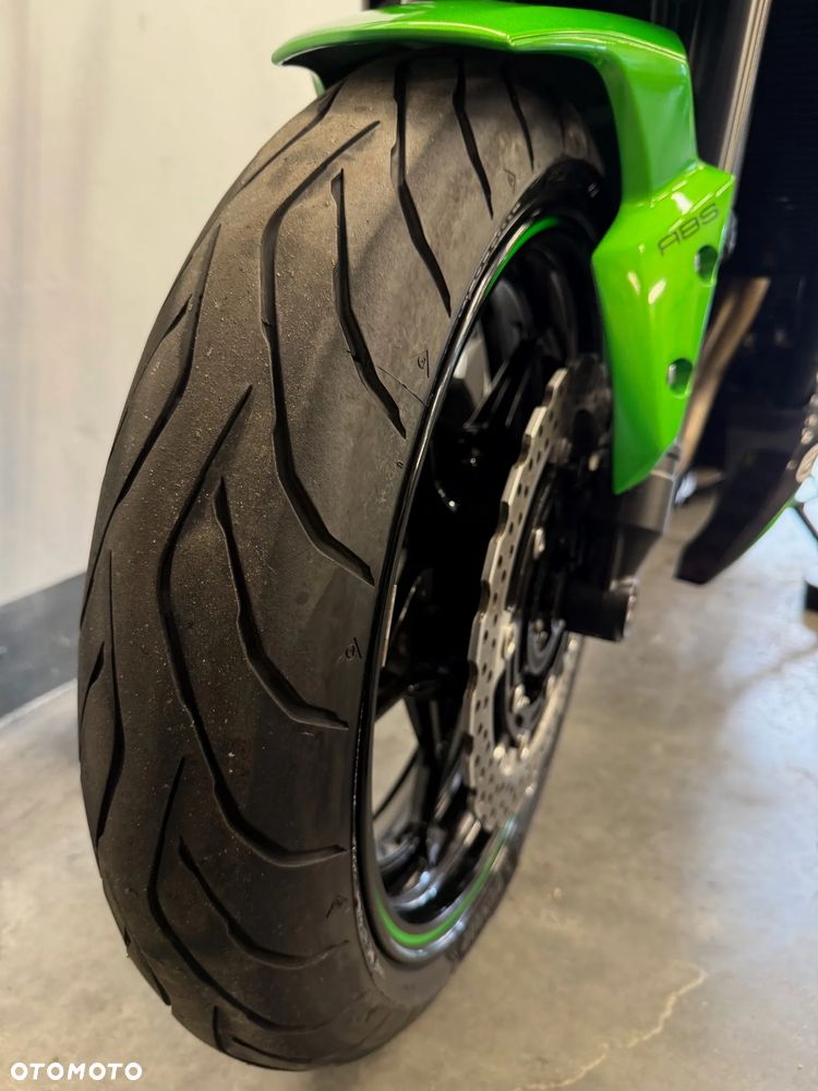 Kawasaki Z 900 - 21