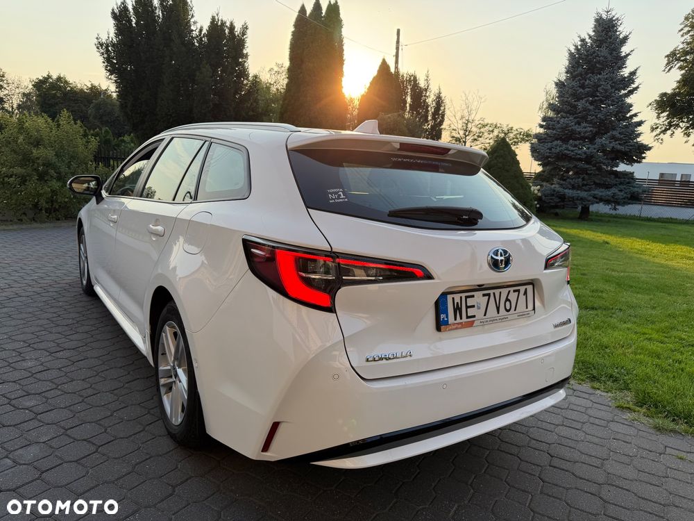 Toyota Corolla 1.8 Hybrid Comfort - 26