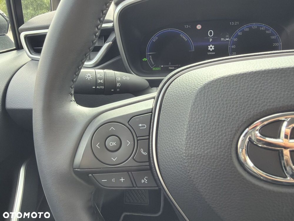 Toyota Corolla 1.8 Hybrid Style - 24