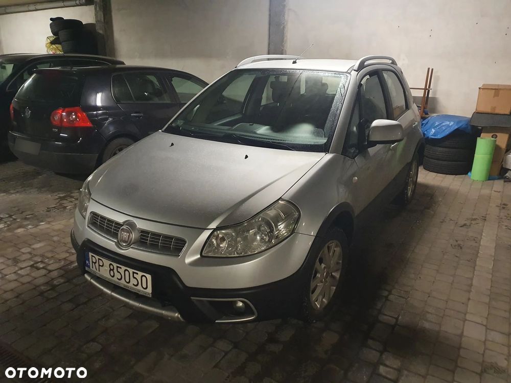Fiat Sedici 1.6 16V 4x4 Emotion - 2