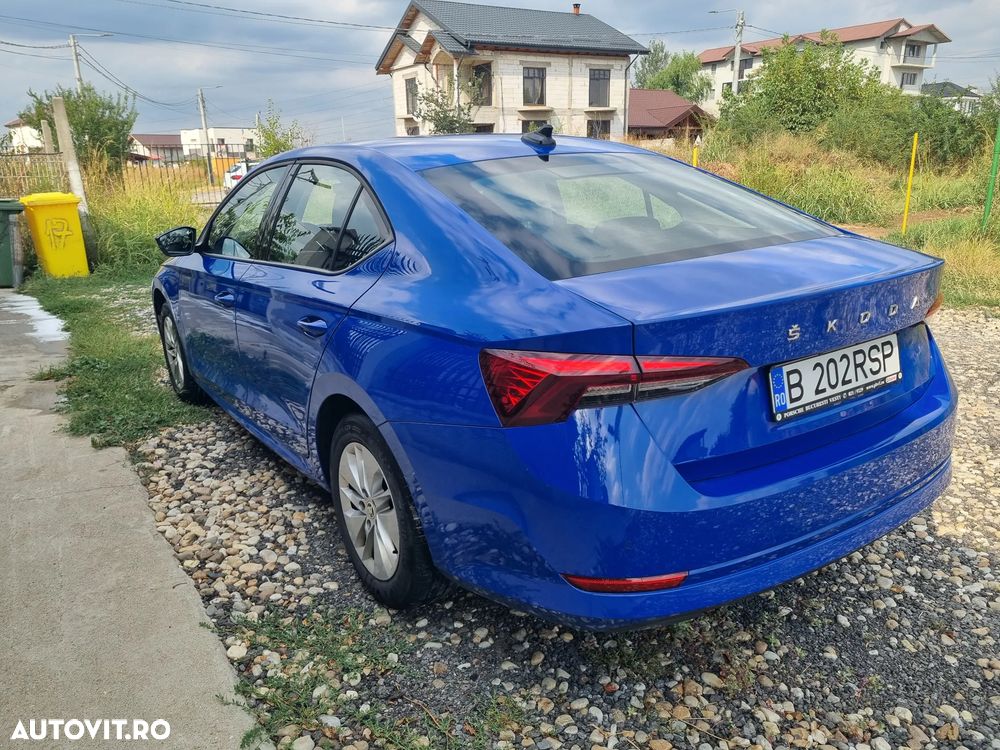 Skoda Octavia 2.0 TDI DSG Ambition - 4