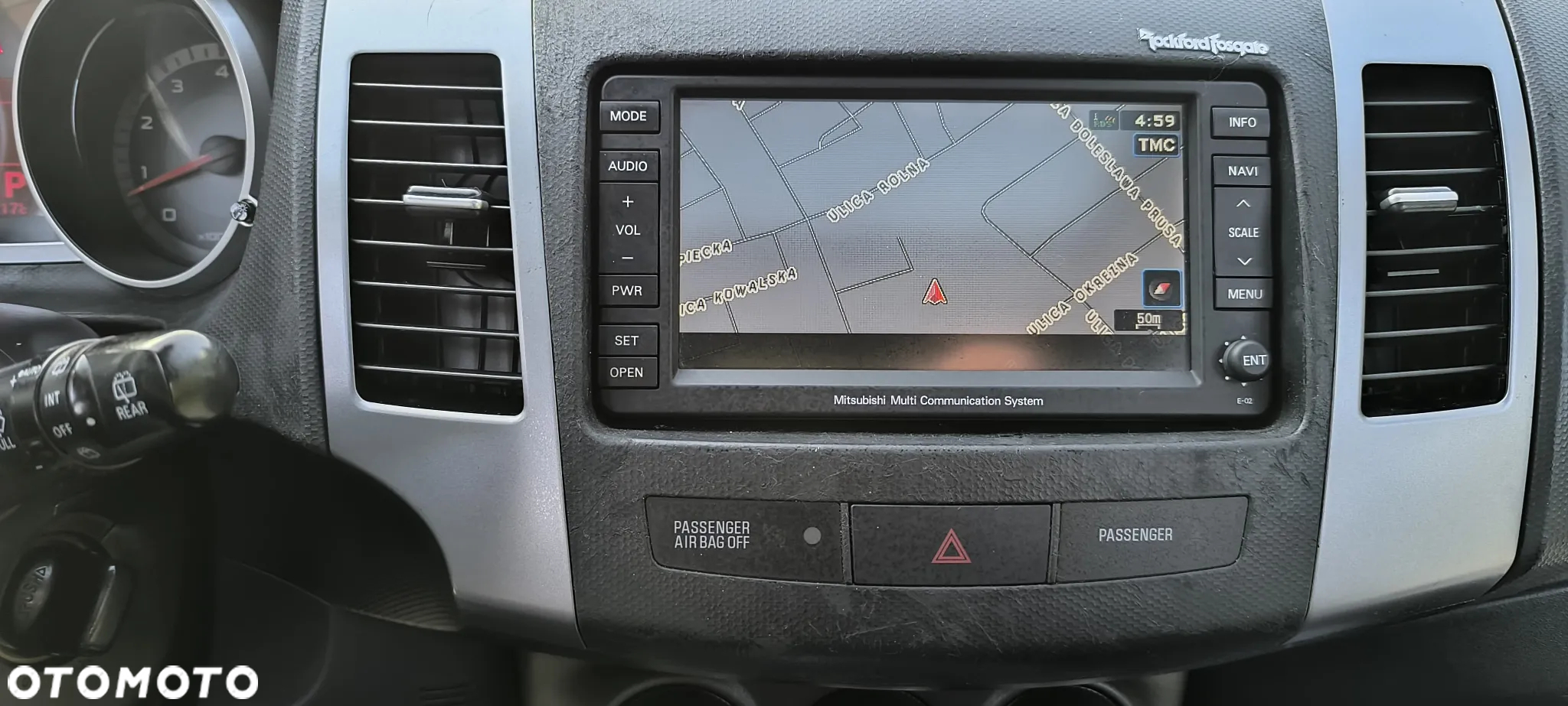 Mitsubishi Outlander 2.4 4WD CVT Intense - 9