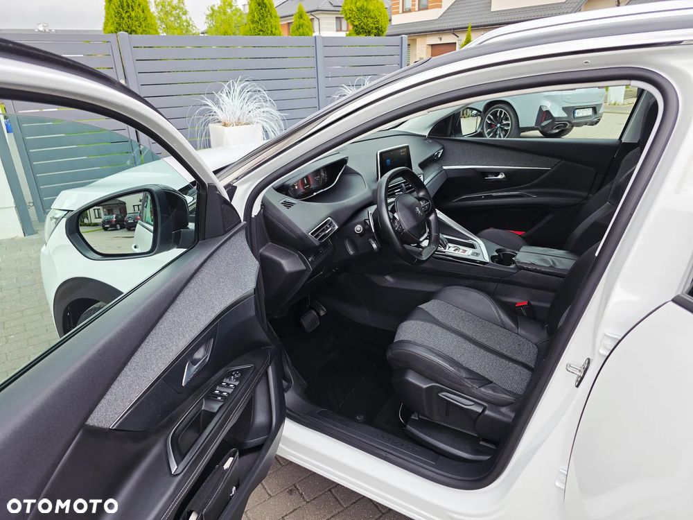 Peugeot 3008 PureTech 130 Stop & Start EAT6 Allure - 11