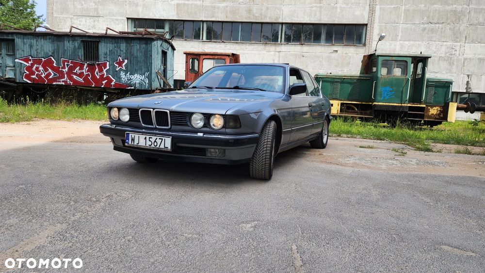 BMW Seria 7 730i - 2