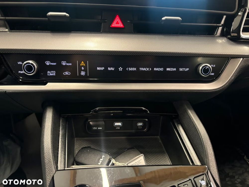Kia Sportage 1.6 T-GDI PHEV Business Line 4WD - 19
