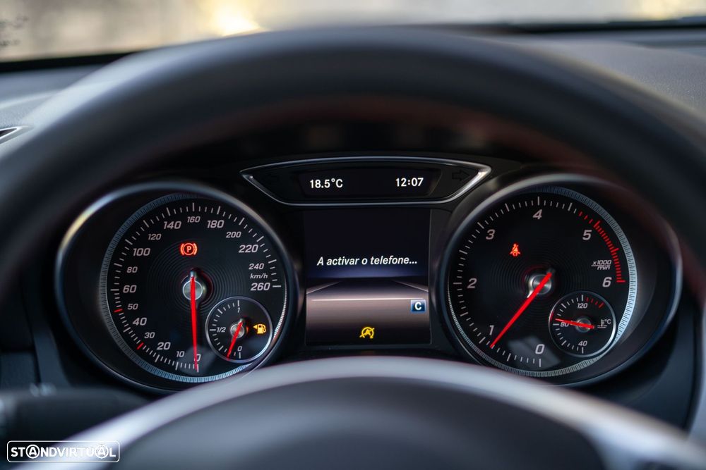 Mercedes-Benz CLA 180 d AMG Line - 14