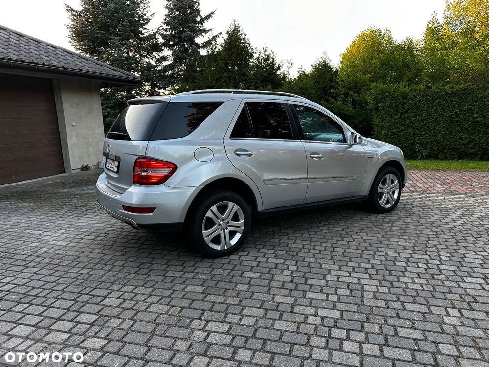 Mercedes-Benz ML 300 CDI BlueEff 4-Matic - 3
