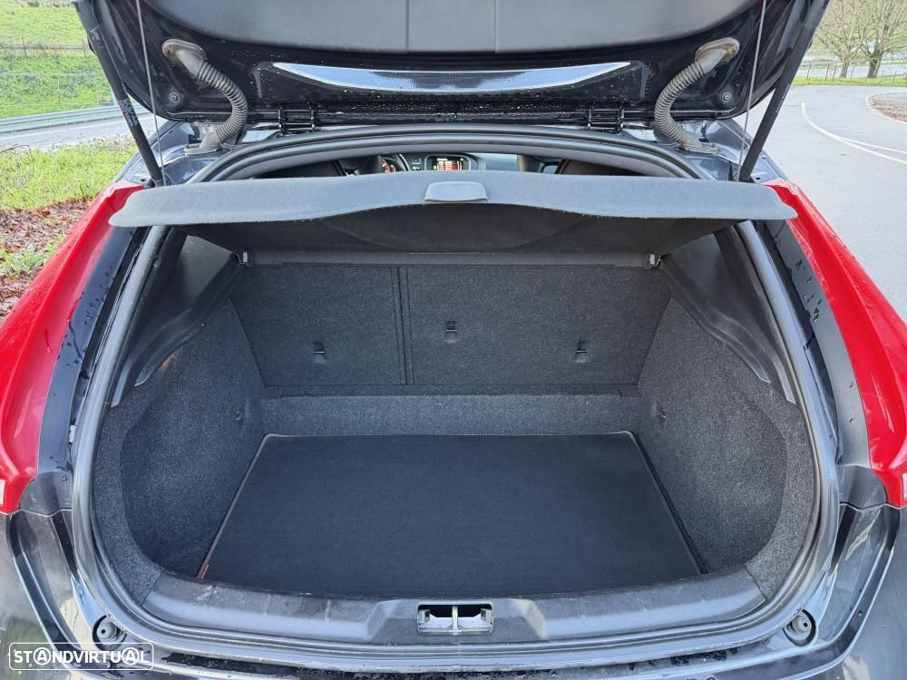 Volvo V40 D2 Ocean Race - 27