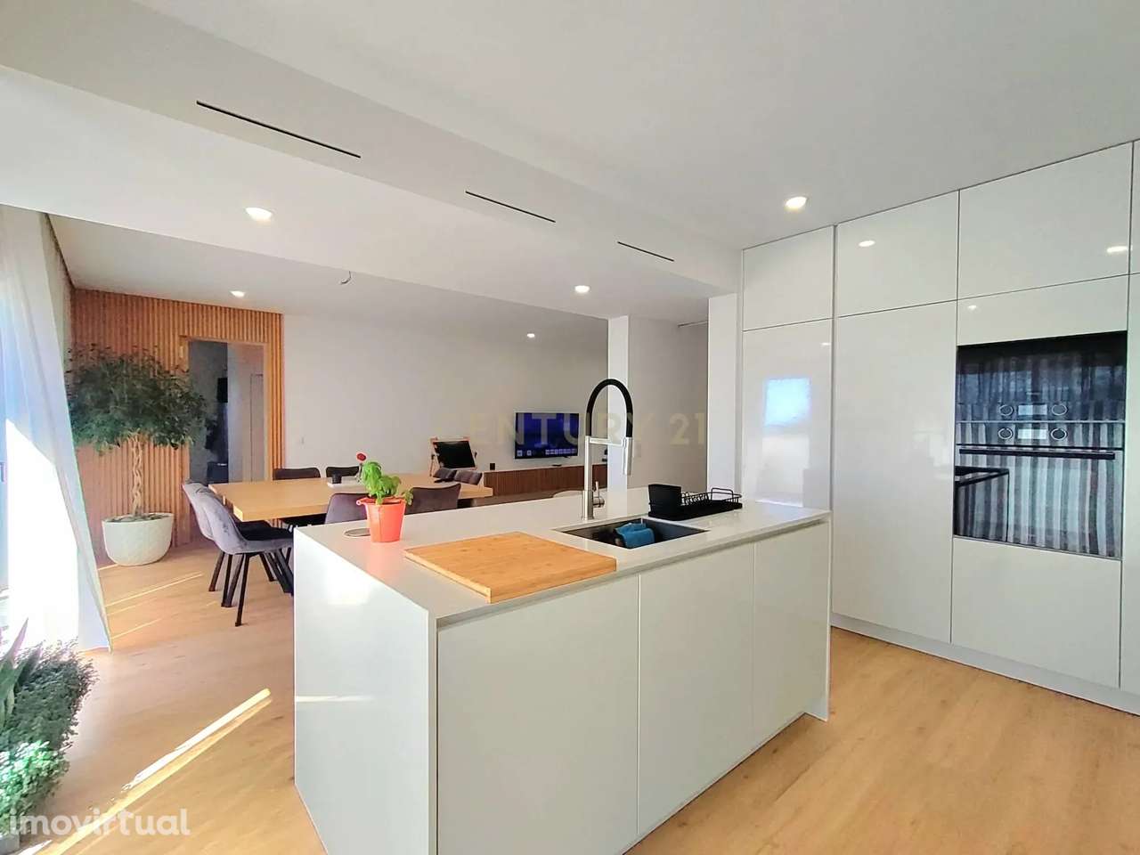 Moradia T3 em Primeira Linha de Mar em Cepães, Esposende - Grande imagem: 5/31