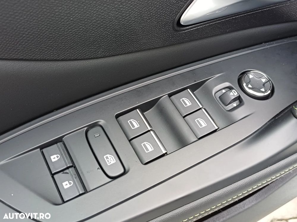 Peugeot 308 1.5L BlueHDI 130 S&S EAT8 GT - 27