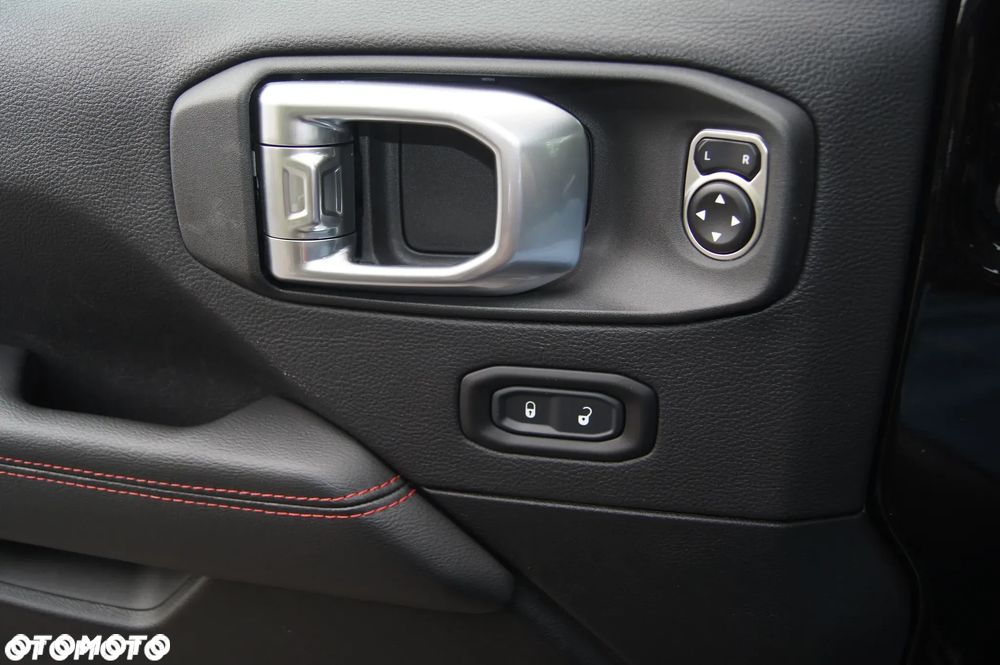 Jeep Wrangler - 27