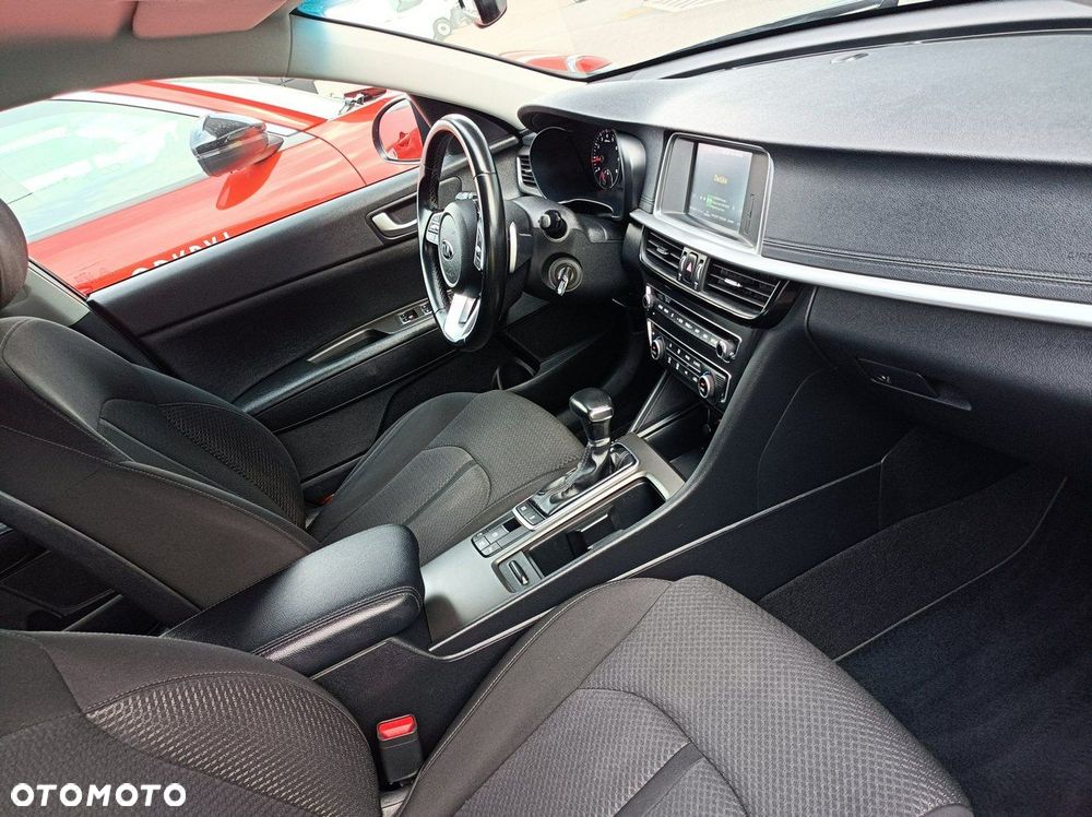 Kia Optima - 33