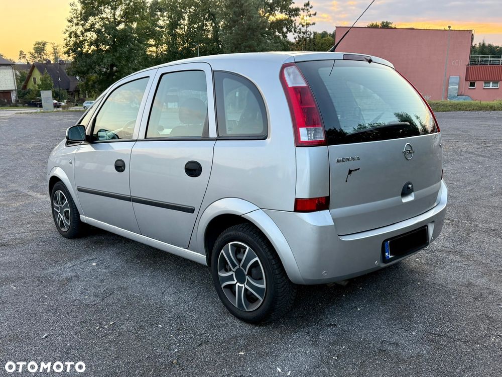 Opel Meriva 1.6 16V Essentia - 14