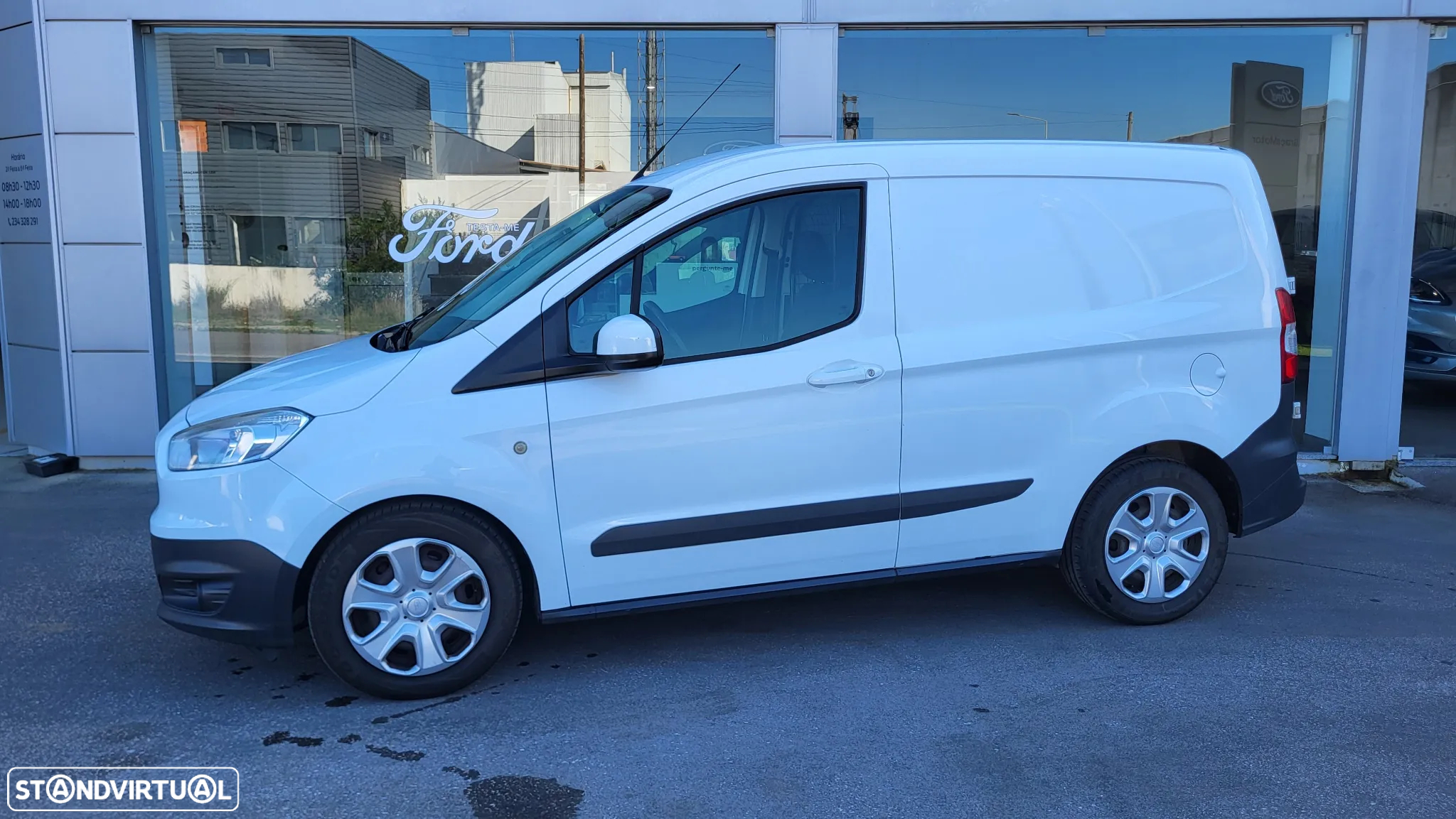 Ford Transit Courier - 3