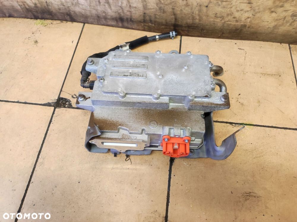 moduł sterownik inwerter konwerter baterii explorer vi 6 3.0b hybrid - 1