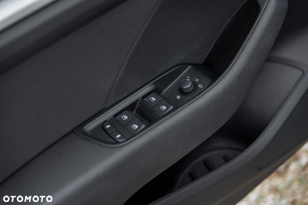 Audi A3 Sportback 1.6 TDI (clean diesel) Ambiente - 9