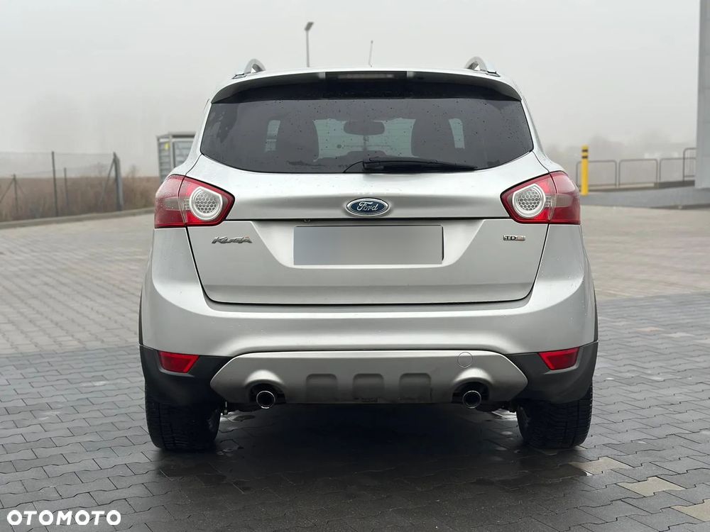 Ford Kuga 2.0 TDCi 2x4 Titanium - 5
