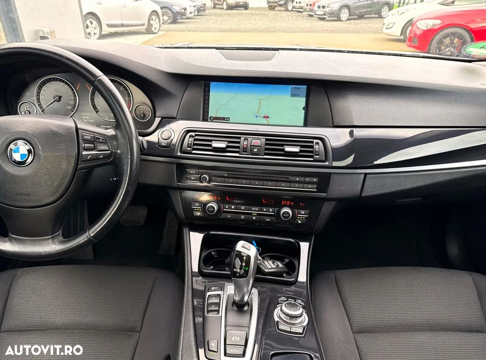 BMW Seria 5 520d Aut. - 17