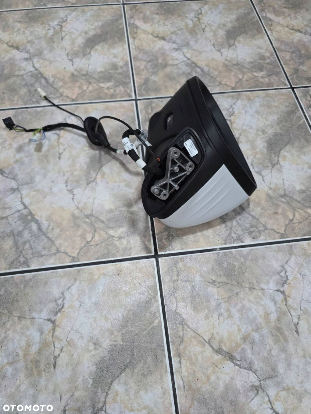 CLA C118 W118 LIFTING LUSTERKO KAMERA - 13