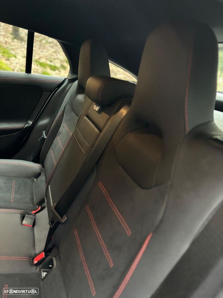 Mercedes-Benz CLA 250 - 23