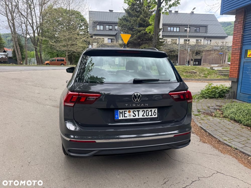 Volkswagen Tiguan - 13
