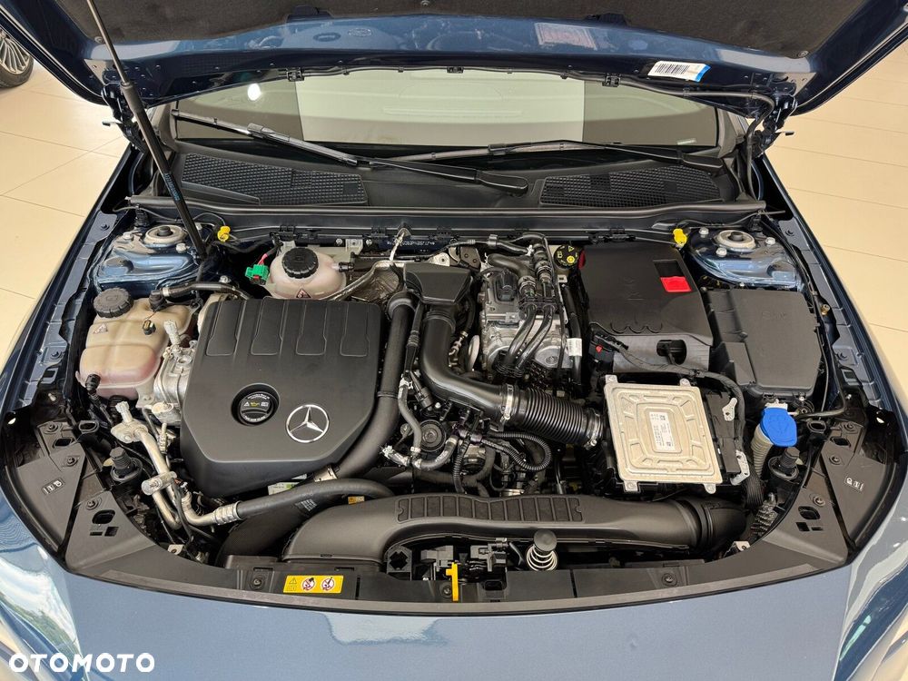 Mercedes-Benz CLA 250 E AMG Line 8G-DCT - 21