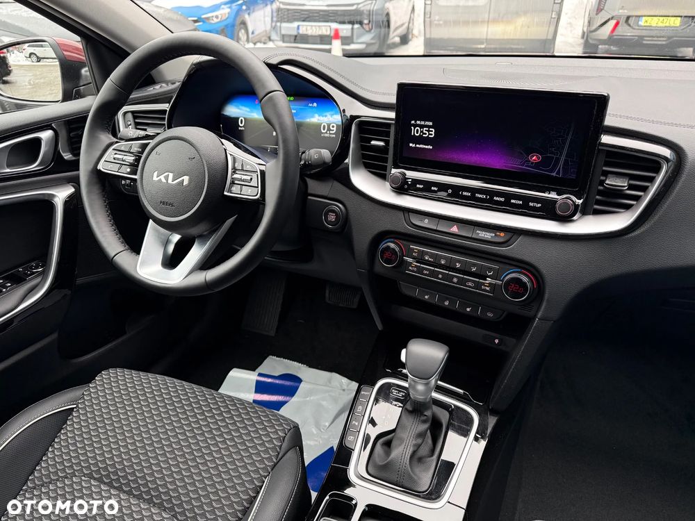Kia XCeed 1.6 T-GDI Business Line DCT - 21