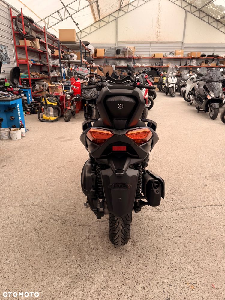 Yamaha X-max - 7