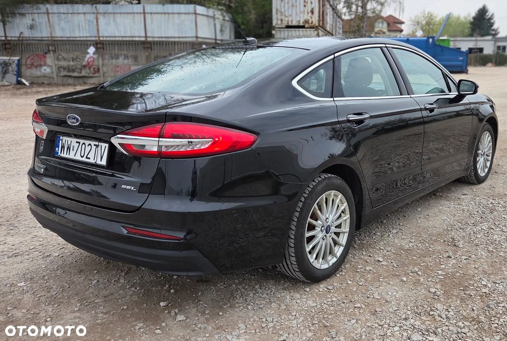 Ford Fusion - 5