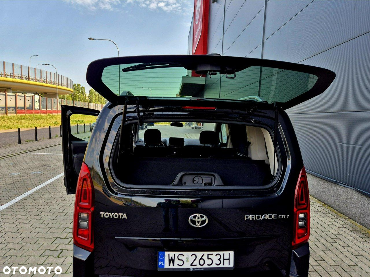 Toyota Proace City Verso 1.5 D-4D Family - 11