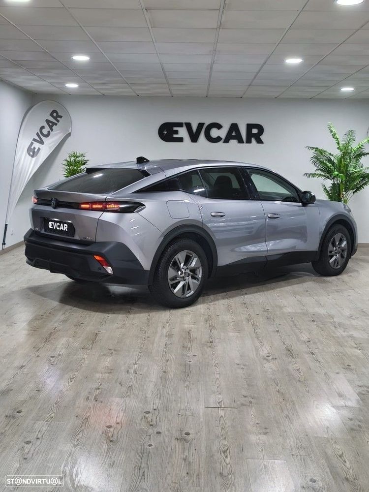 Peugeot 408 Plug-In Hybrid 180 e-EAT8 Allure - 4