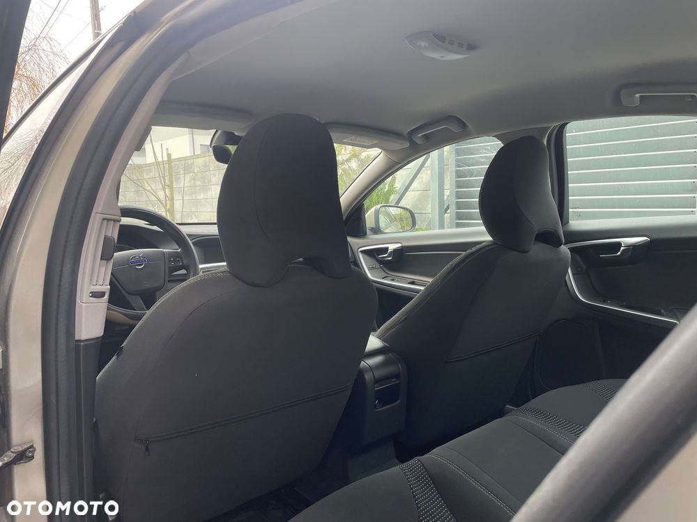 Volvo S60 T3 Drive-E Kinetic - 12