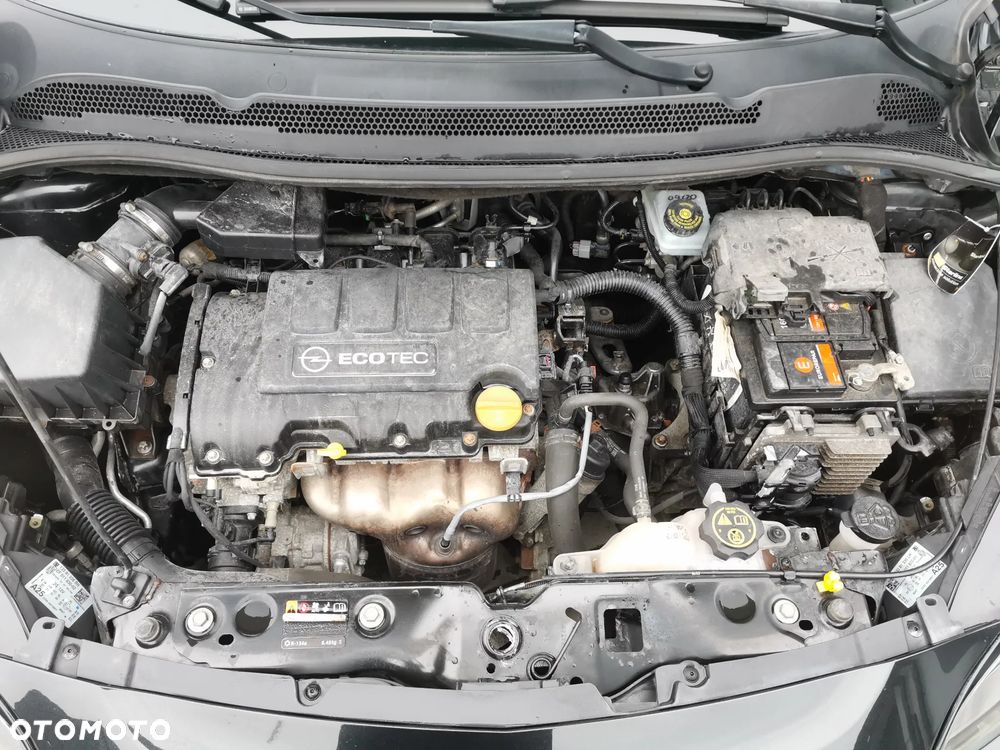 Opel Corsa 1.4 16V Color Edition - 16