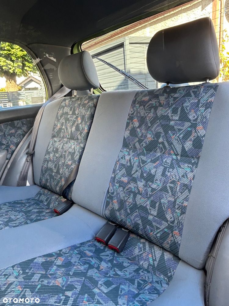 Toyota Starlet 1.4 XLi - 9