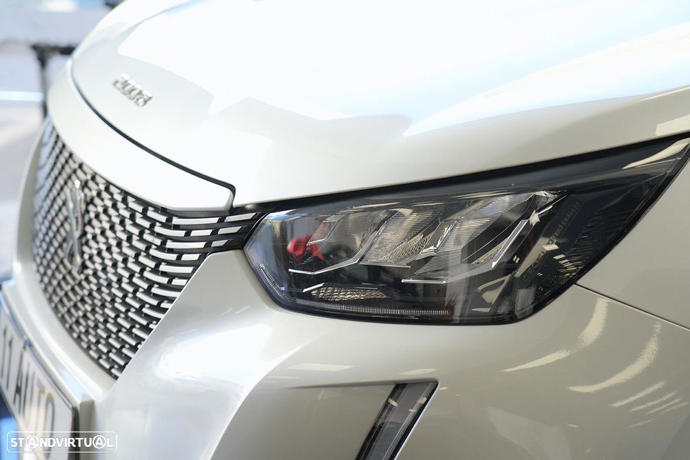 Peugeot e-2008 50 kWh Allure Pack - 3
