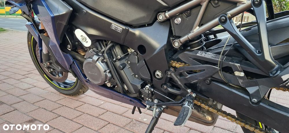 Suzuki GSX - 31