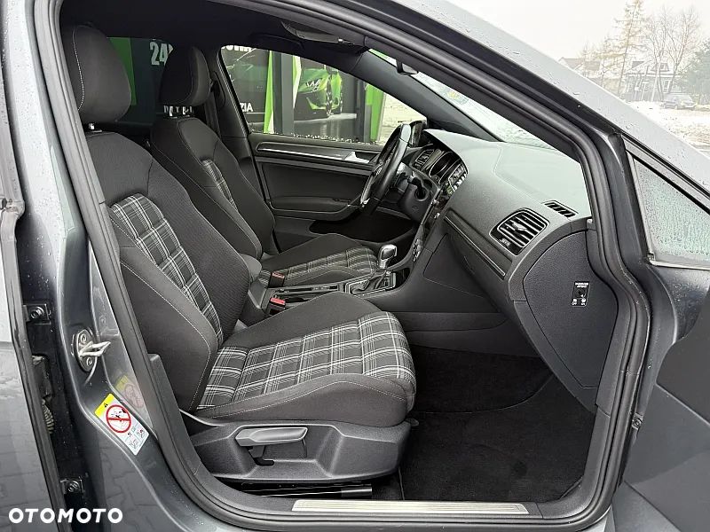 Volkswagen Golf GTD (BlueMotion Technology) DSG - 7