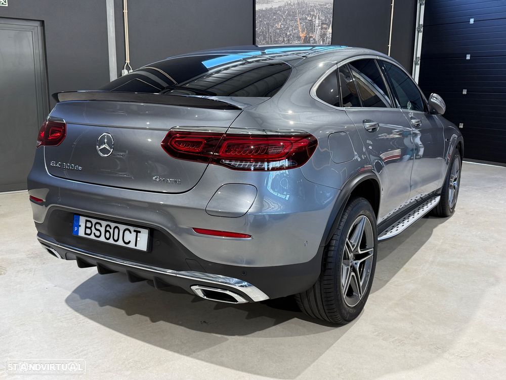 Mercedes-Benz GLC 300 de Coupe 4Matic 9G-TRONIC AMG Line - 10